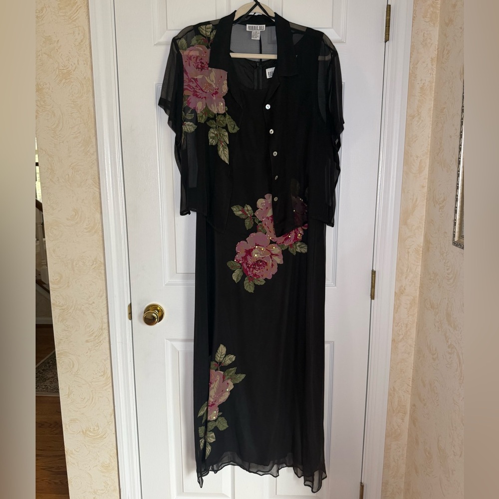 Robbie Bee Silk Formal Black Floral Dress